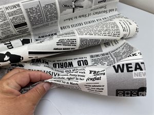Dekostof - newspaper på hvid bund